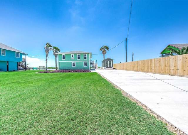 Property at 549 Private Road 675, Sargent, TX 77414, 4 beds, 3 baths