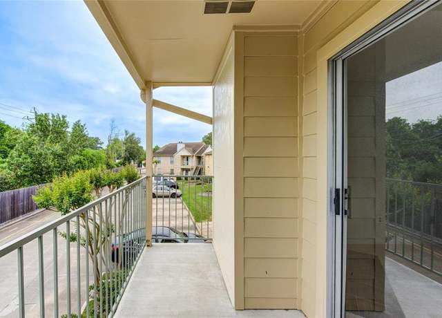 Property at 12550 Whittington Dr #404, Houston, TX 77077, 1 bed, 1 bath