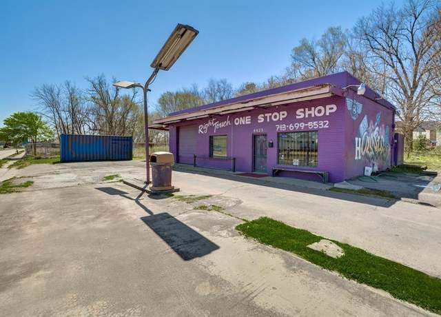 Property at 4423 Yale St, Houston, TX 77018