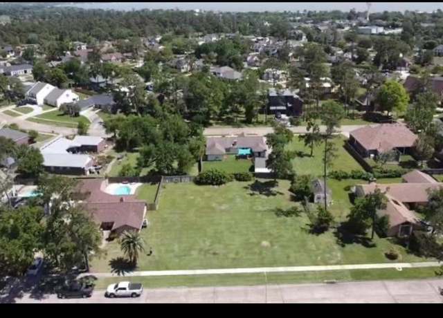 Property at 1002 Oak Leaf St, La Porte, TX 77571