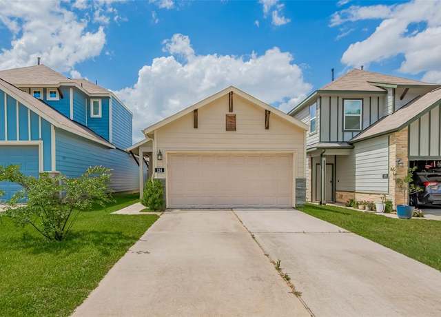 Property at 124 Camelot Place Ct, Conroe, TX 77304, 3 beds, 2 baths