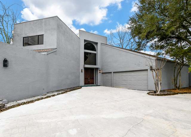 Property at 8115 Fondren Lake Dr, Houston, TX 77071, 5 beds, 3.5 baths