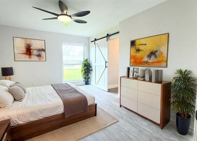 Property at 403 Vance St, League City, TX 77573, 4 beds, 2 baths