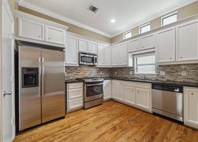 Property at 11315 South Main St #1205, Houston, TX 77025, 2 beds, 2 baths