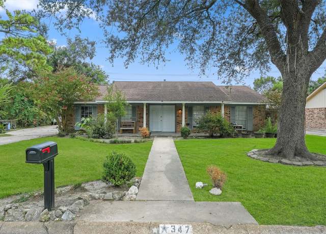 Property at 347 Southbrook Cir, Houston, TX 77060, 6 beds, 3 baths