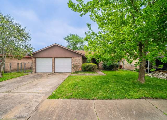 Property at 11511 Lockgate Ln, Houston, TX 77048, 3 beds, 1.5 baths