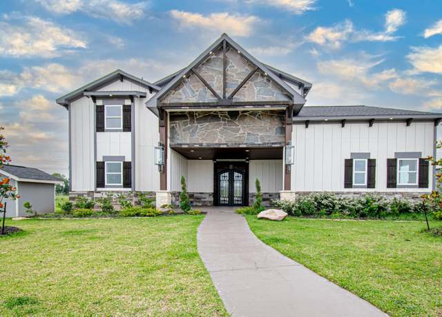 Property at 526 Angus Trl, Angleton, TX 77515, 5 beds, 3.5 baths