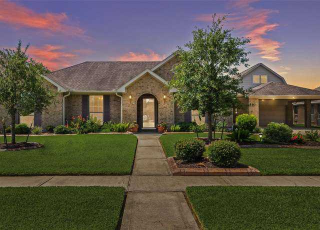 Property at 6518 Granbury Rd, Manvel, TX 77578, 3 beds, 2 baths