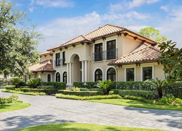 Property at 570 Lanecrest Ln, Houston, TX 77024, 5 beds, 5.5 baths