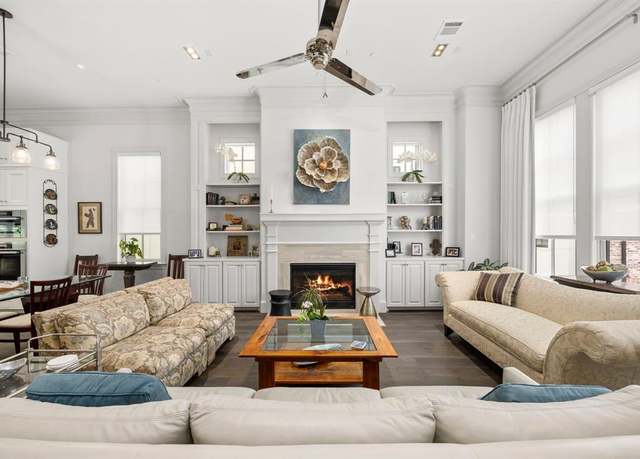 Property at 11 Robita St, Houston, TX 77019, 3 beds, 3.5 baths