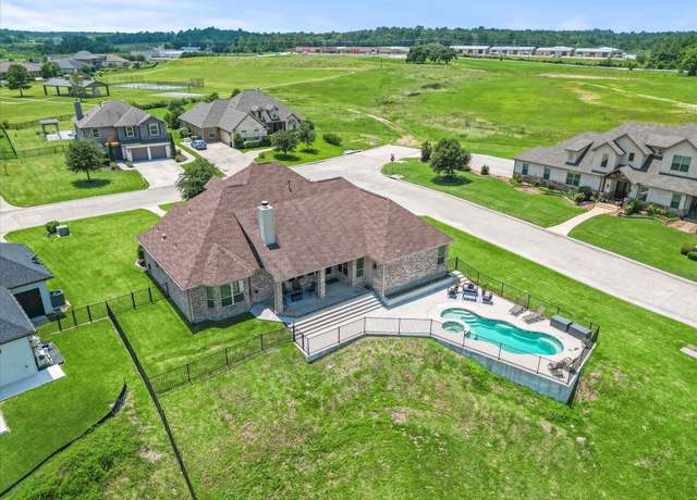 Property at 234 N Waterstone Dr, Montgomery, TX 77356, 4 beds, 3.5 baths