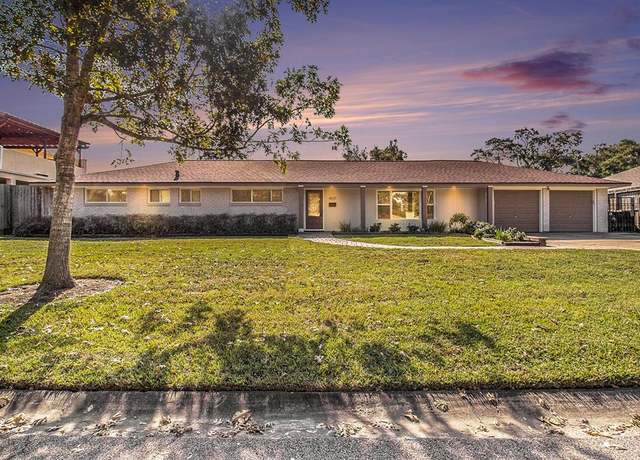 Property at 4837 Briarbend Dr, Houston, TX 77035, 4 beds, 2 baths
