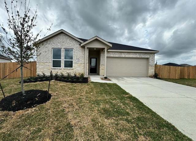 Property at 400 Emma St, Angleton, TX 77515, 4 beds, 2 baths
