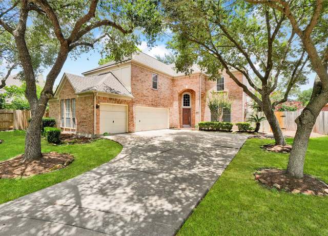 Property at 3203 Shadywind Dr, Houston, TX 77082, 4 beds, 3.5 baths