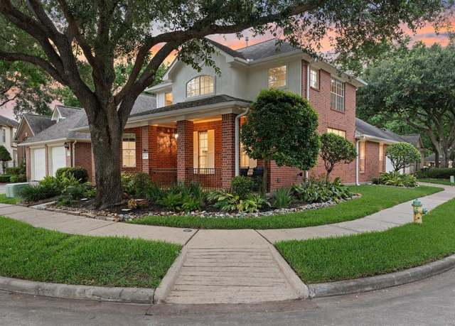 Property at 64 Parkway Pl, Jersey Village, TX 77040, 3 beds, 2.5 baths