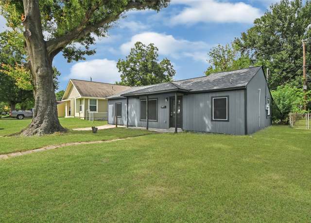 Property at 10010 Gloyna St, Houston, TX 77088, 3 beds, 2 baths