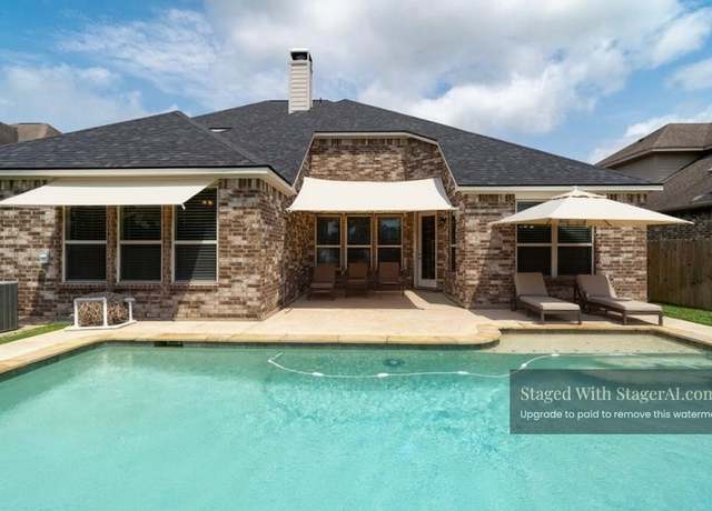 Property at 575 Kirkham Ln, League City, TX 77573, 5 beds, 3 baths