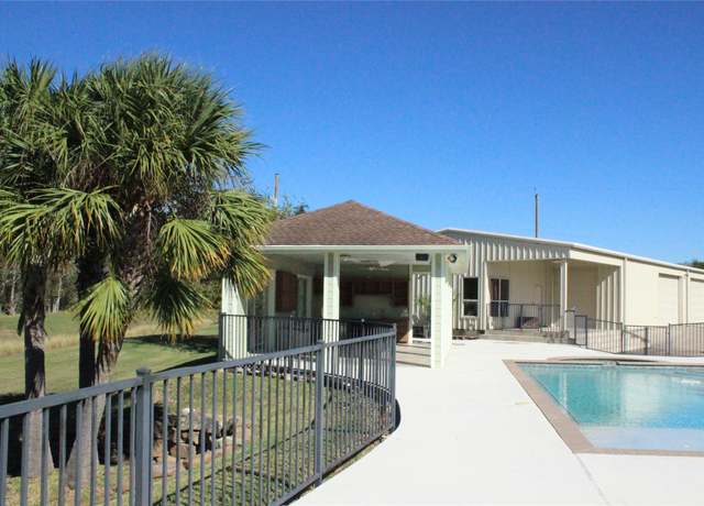 Property at 2904 Red Bluff Rd, Seabrook, TX 77586, 4 beds, 2 baths
