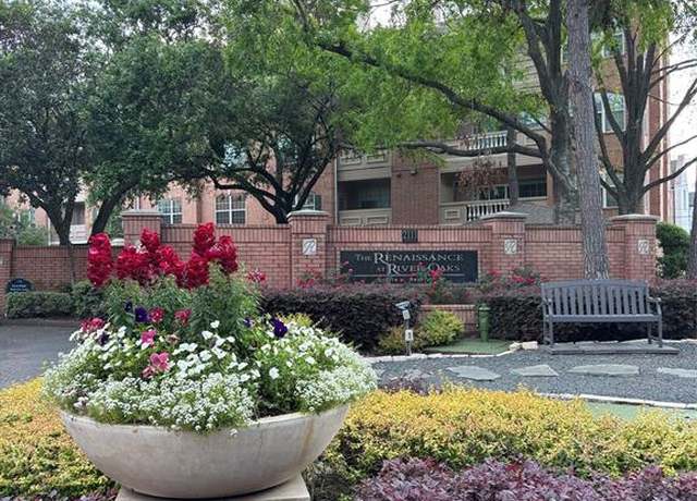 Property at 2111 Welch St Unit A209, Houston, TX 77019, 1 bed, 1 bath
