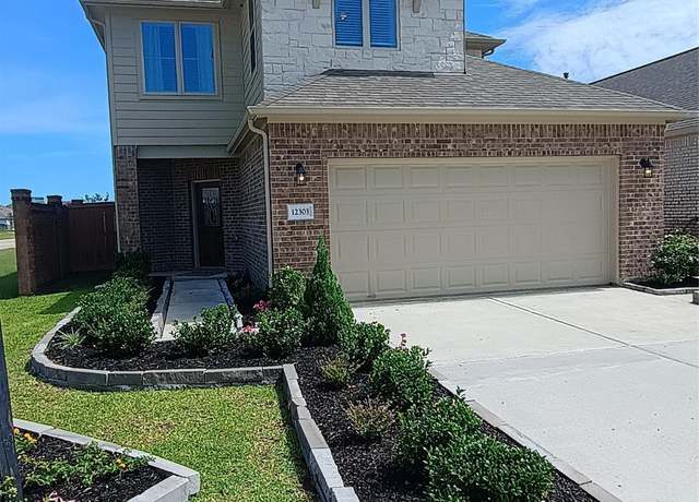 Property at 12303 Sterling Oak Dr, Houston, TX 77044, 4 beds, 3 baths