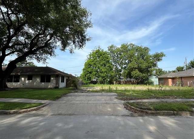 Property at 2103 Helen St, Pasadena, TX 77502, 3 beds, 1.5 baths