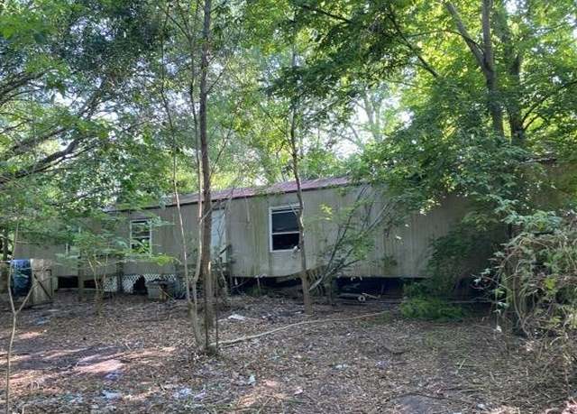 Property at 18 County Road 6036, Dayton, TX 77535, 3 beds, 2 baths