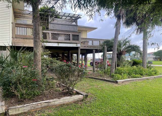 Property at 965 Holiday / Surfview Dr, Crystal Beach, TX 77650, 2 beds, 1.5 baths