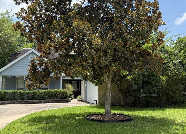 Property at 519 E Hillary Cir, Sugar Land, TX 77498, 2 beds, 2 baths