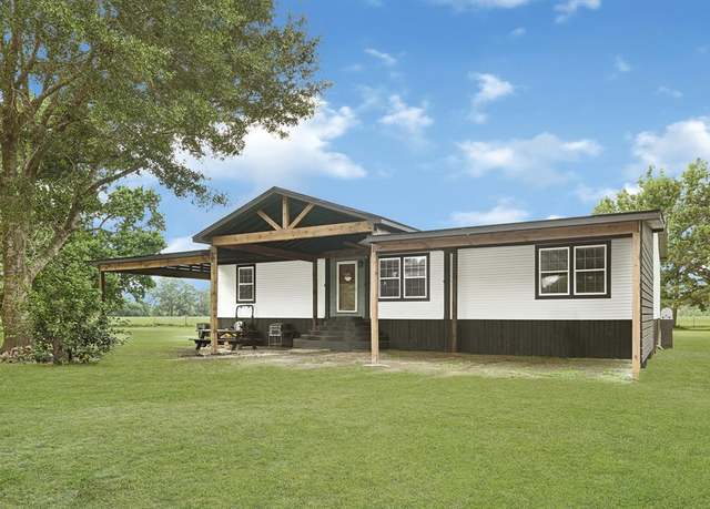Property at 141 County Road 140, Liberty, TX 77575, 3 beds, 2 baths