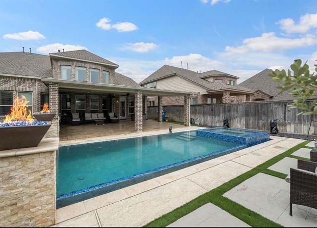 Property at 16202 NW Coyote Run Lane Ln SE, Cypress, TX 77433, 5 beds, 3.5 baths
