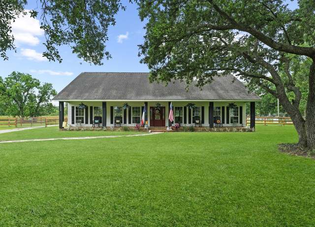 Property at 12373 Mccall Rd Rd, Hamshire, TX 77622, 4 beds, 3.5 baths