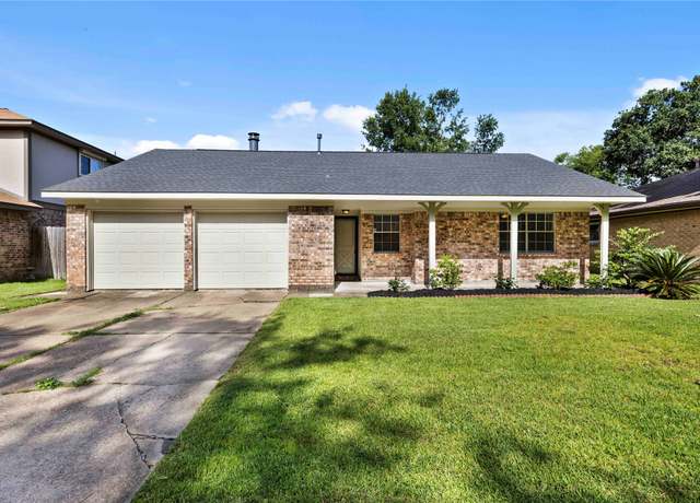 Property at 4315 Parkland St, Pasadena, TX 77504, 3 beds, 2 baths