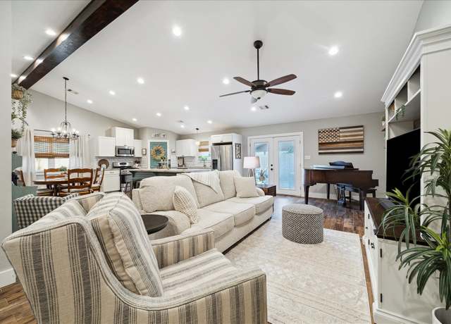 Property at 3122 Timberlark Dr, Kingwood, TX 77339, 4 beds, 2 baths