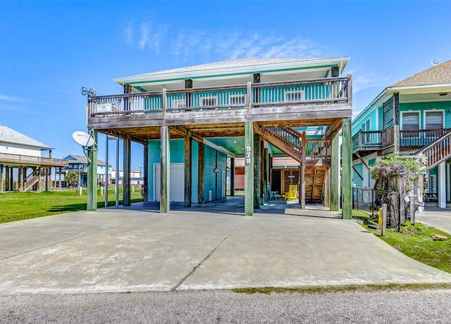 Property at 978 Seadrift Dr, Crystal Beach, TX 77650, 3 beds, 2 baths
