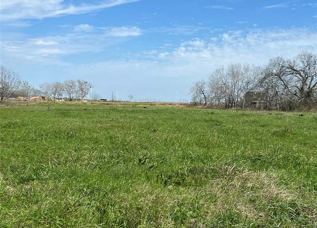 Property at 1101 S Mechanic St, El Campo, TX 77437
