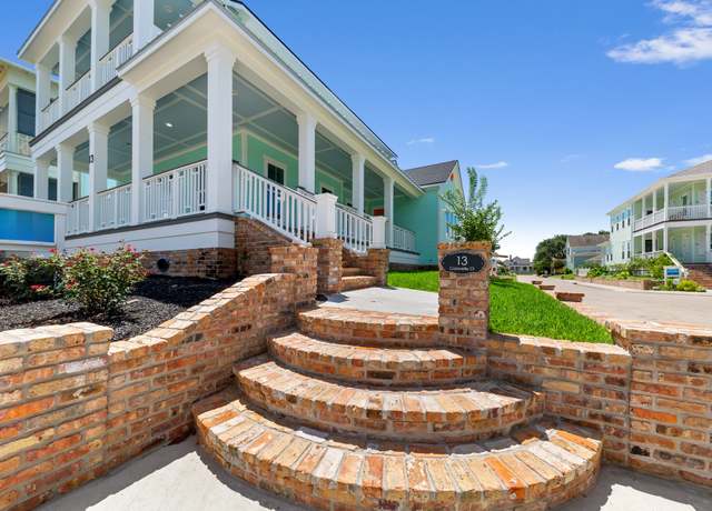 Property at 13 Caravelle Ct, Galveston, TX 77554, 5 beds, 4.5 baths