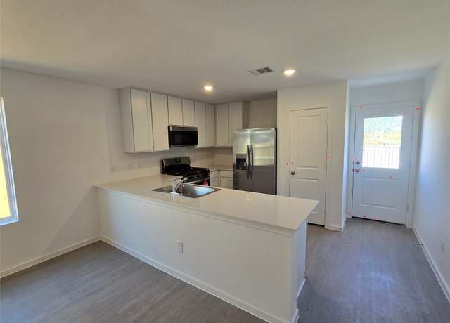 Property at 5615 Canary Terrace Ct, Baytown, TX 77521, 3 beds, 2 baths