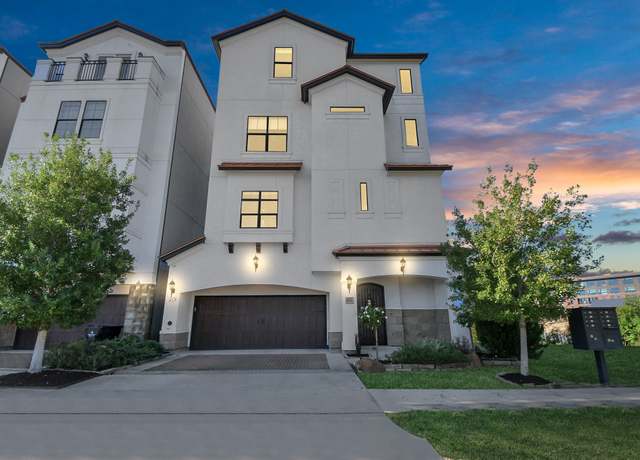 Property at 631 N Live Oak St, Houston, TX 77003, 4 beds, 4.5 baths