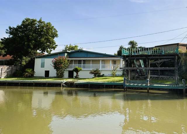 Property at 27 Marlin Ln, Baytown, TX 77520, 4 beds, 2 baths