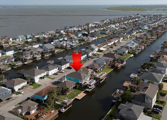 Property at 1003 Redfish St, Bayou Vista, TX 77563, 3 beds, 2 baths