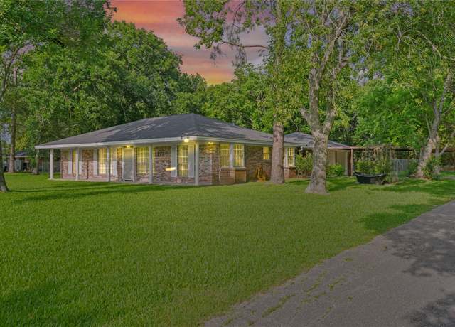 Property at 12710 Midlane Dr, Pearland, TX 77581, 3 beds, 2 baths