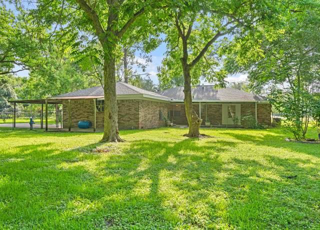 Property at 12710 Midlane Dr, Pearland, TX 77581, 3 beds, 2 baths