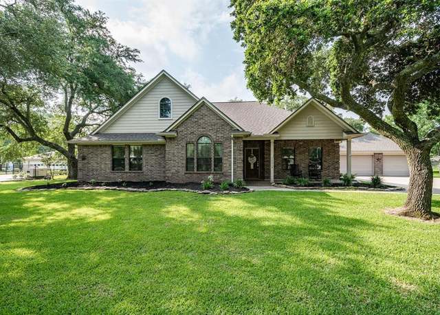 Property at 12214 Cherry Point Dr, Mont Belvieu, TX 77535, 3 beds, 2.5 baths