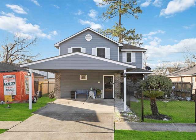 Property at 8202 Caddo Rd, Houston, TX 77078, 3 beds, 2.5 baths