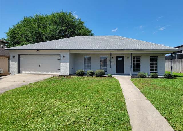 Property at 9267 Inlet Cir, Montgomery, TX 77356, 3 beds, 2 baths