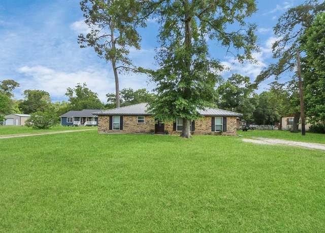Property at 4925 Magnolia Ln, Old River-winfree, TX 77535, 4 beds, 2 baths