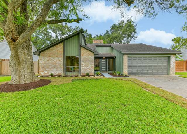Property at 11106 Sageknight Dr, Houston, TX 77089, 3 beds, 2 baths
