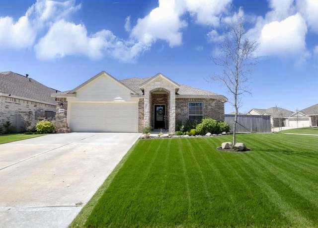 Property at 1386 Antigua Dr, Conroe, TX 77301, 4 beds, 2 baths