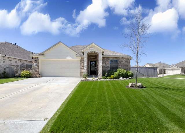 Property at 1386 Antigua Dr, Conroe, TX 77301, 4 beds, 2 baths