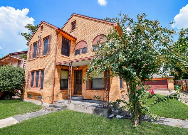 Property at 3217 Calumet St, Houston, TX 77004, 4 beds, 2 baths